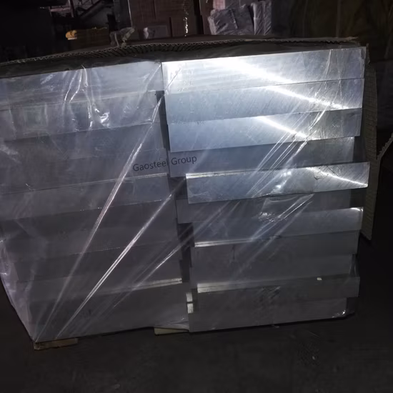 Feuille / plaque d'aluminium du fabricant chinois (1050, 1060, 1100, 2024, 3003, 3004, 4017, 5005, 5052, 5083, 5754, 6061, 6082, 7075) avec Zise personnalisé